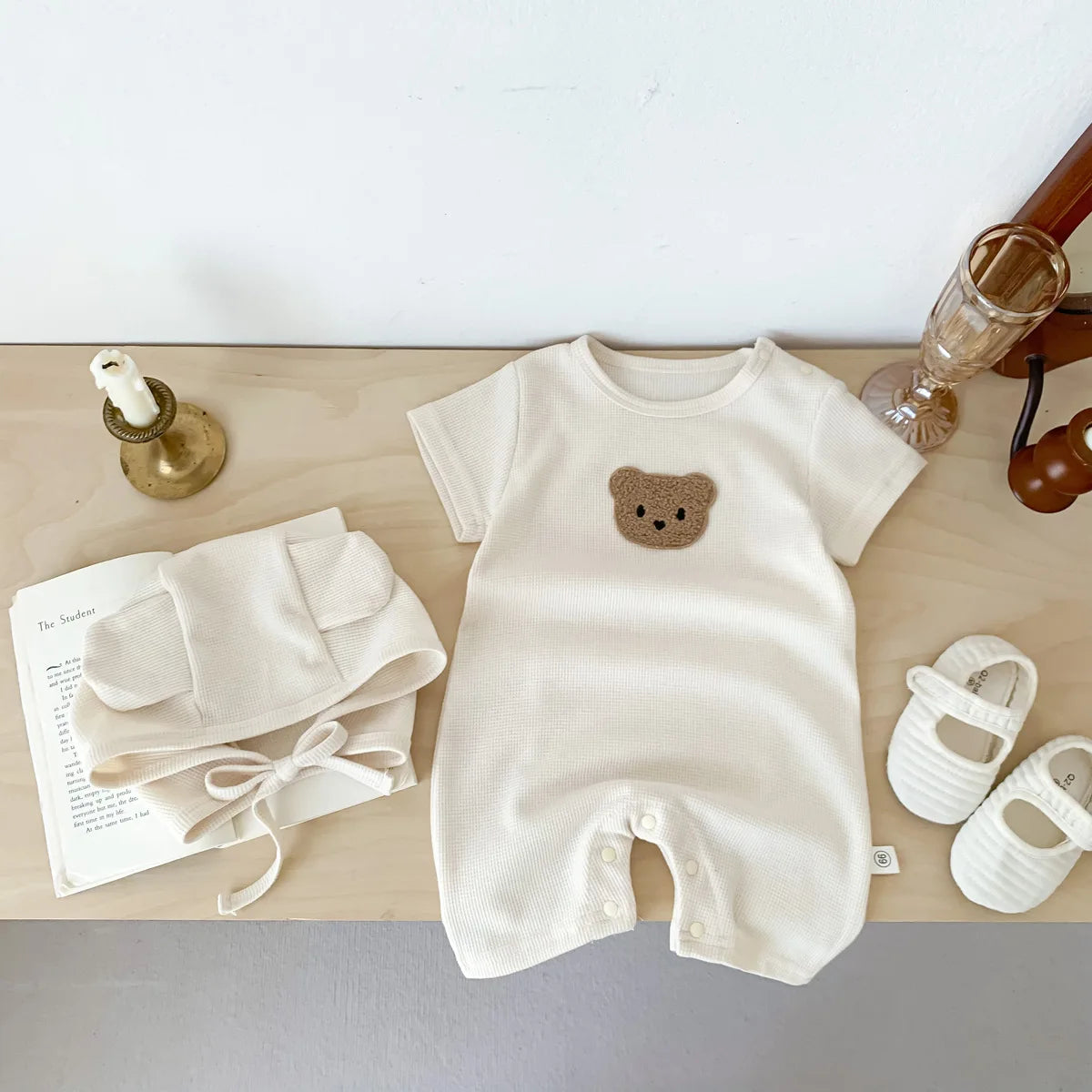Nuevo en verano, monos para niños y niñas de manga corta con parche de gofre, monos para recién nacidos, pelele de algodón, sombrero de regalo con oreja