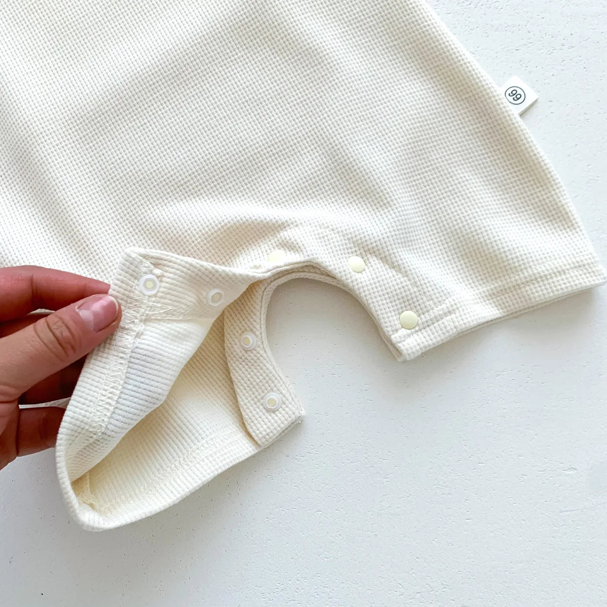 Nuevo en verano, monos para niños y niñas de manga corta con parche de gofre, monos para recién nacidos, pelele de algodón, sombrero de regalo con oreja